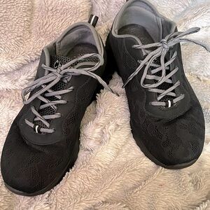 Women’s Black Lace Cheeks Shoes
